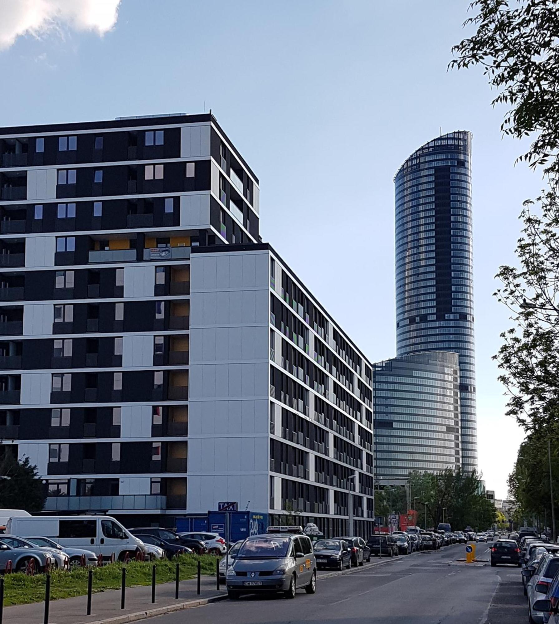 Luna Wrocław Exteriör bild