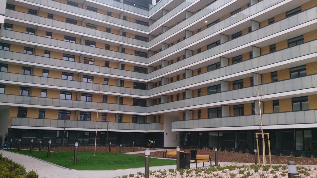 Luna Wrocław Exteriör bild